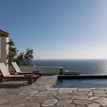 Avra, A Serene Cycladic With Private Pool Overlooking The Aegean Sea Apartament Batsi