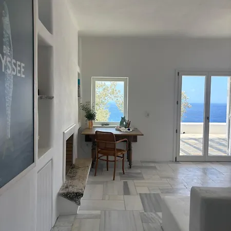 Apartman Avra, A Serene Cycladic With Private Pool Overlooking The Aegean Sea