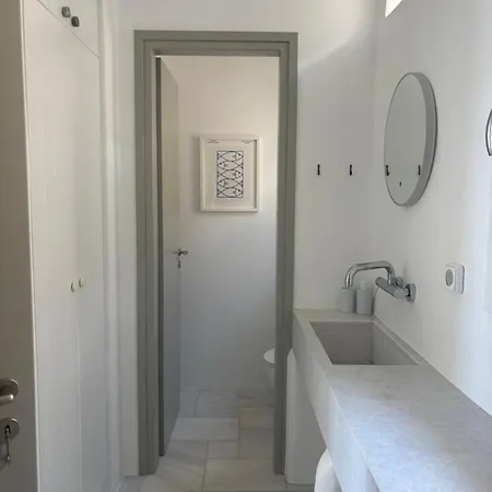 Apartman Avra, A Serene Cycladic With Private Pool Overlooking The Aegean Sea Bací