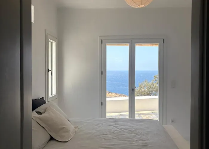 Avra, A Serene Cycladic With Private Pool Overlooking The Aegean Sea *