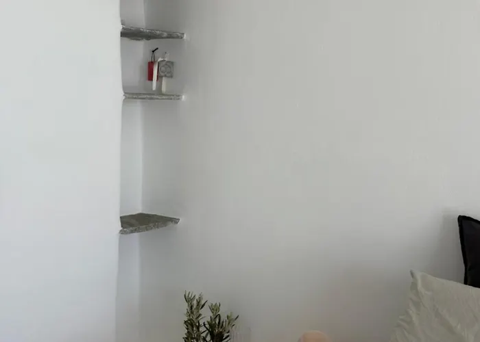 Avra, A Serene Cycladic With Private Pool Overlooking The Aegean Sea