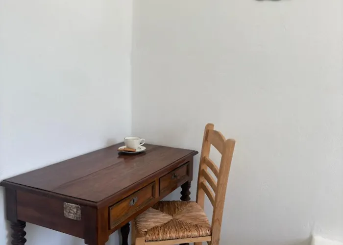 公寓 Avra, A Serene Cycladic With Private Pool Overlooking The Aegean Sea *