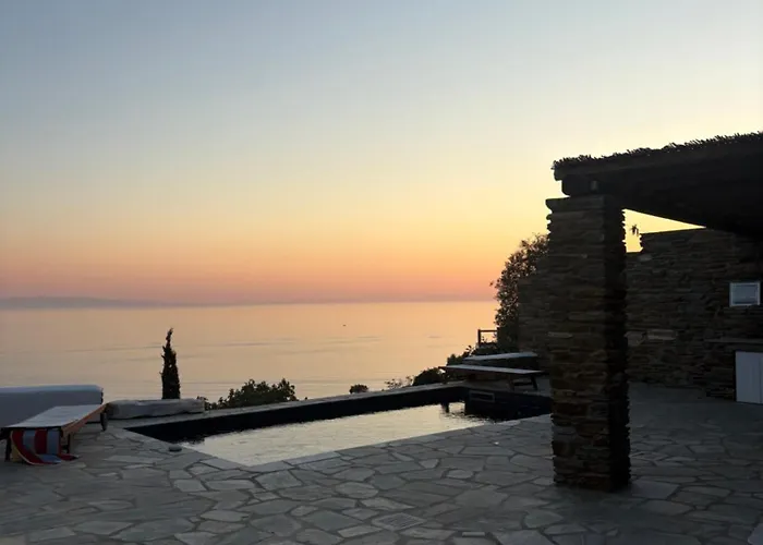 公寓 Avra, A Serene Cycladic With Private Pool Overlooking The Aegean Sea