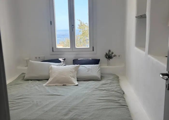 Avra, A Serene Cycladic With Private Pool Overlooking The Aegean Sea 公寓 *