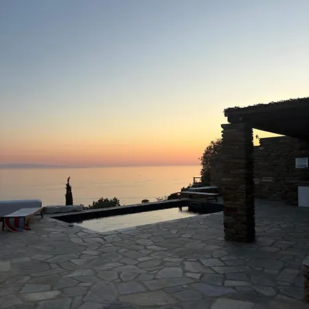 Apartamento Avra, A Serene Cycladic With Private Pool Overlooking The Aegean Sea