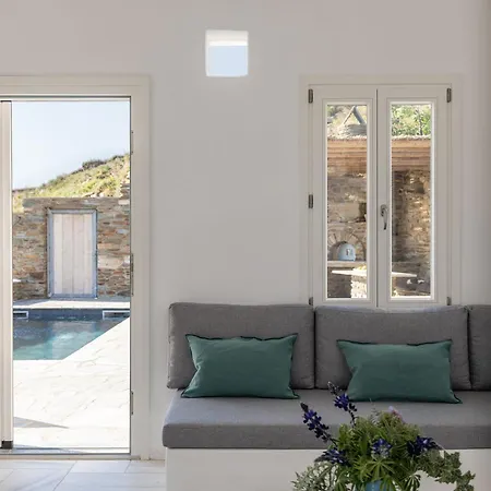 Apartamento Avra, A Serene Cycladic With Private Pool Overlooking The Aegean Sea *