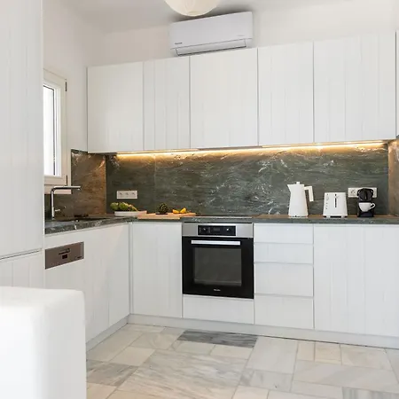 Avra, A Serene Cycladic With Private Pool Overlooking The Aegean Sea *