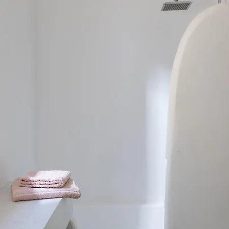 Avra, A Serene Cycladic With Private Pool Overlooking The Aegean Sea Batsi (Andros)