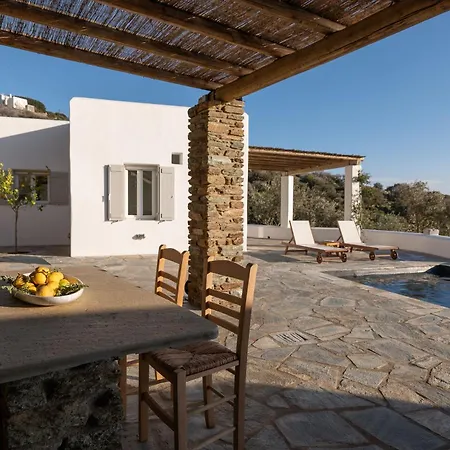Avra, A Serene Cycladic With Private Pool Overlooking The Aegean Sea *