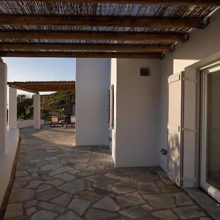 Apartamento Avra, A Serene Cycladic With Private Pool Overlooking The Aegean Sea Batsi