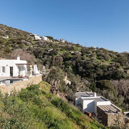 Apartamento Avra, A Serene Cycladic With Private Pool Overlooking The Aegean Sea